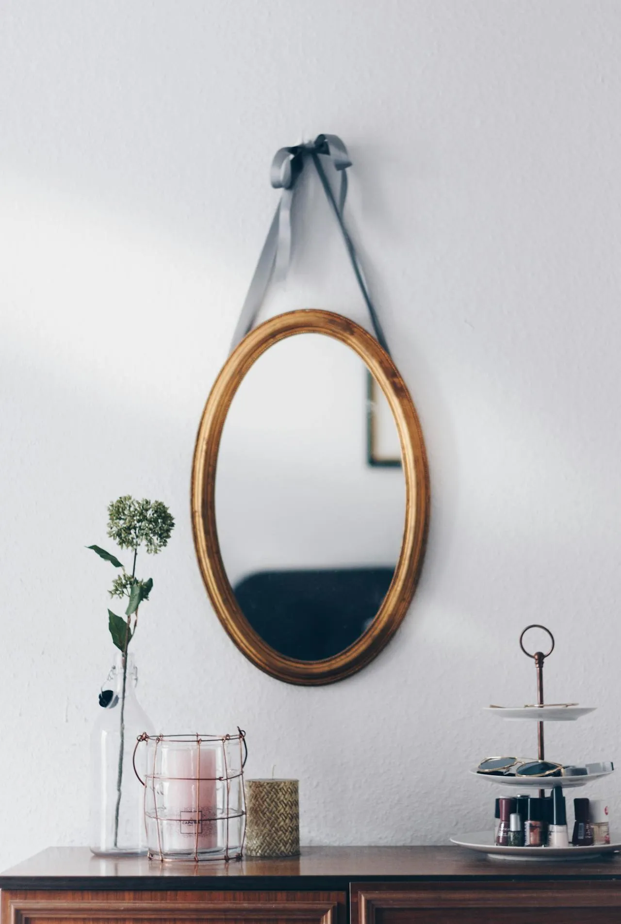 Miroir ovale avec ruban- Trésors ravivés